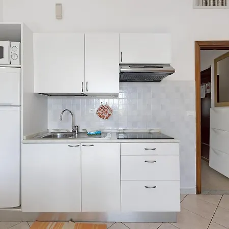 Numero 14 Apartment Pietra Ligure